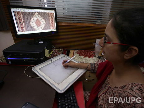 В НАПК говорят, что декларации нужно заполнять всем, кто ходит на митинги против коррупции чаще одного раза в год