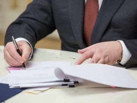 Порошенко подписал закон об обязательной установке в домах счетчиков тепла и воды