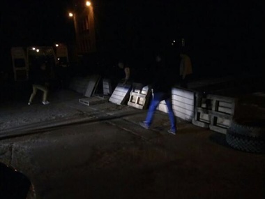 Тымчук: Экстремисты строят блокпост в Стаханове