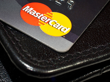 В России могут отключить платежные системы Visa и Mastercard