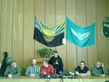 Захваченные эксперты ОБСЕ: Мы не военнопленные, мы гости "мэра" Пономарева