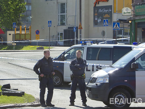 ﻿У Гельсінкі автомобіль в'їхав у натовп, є загиблий – поліція