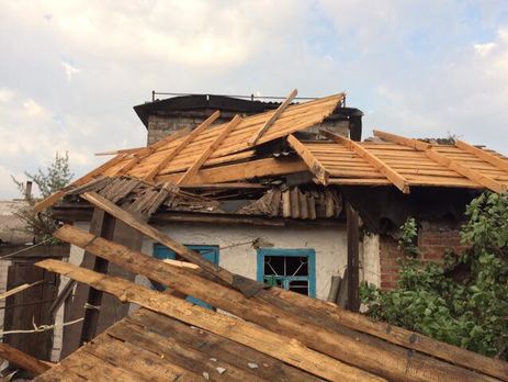 В Кривом Роге ураган с градом повредил около 50 частных домов. Видео