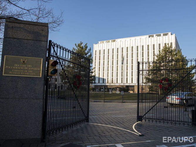 "Санкциями не добиться улучшения отношений". Посольство РФ в США ответило Тиллерсону