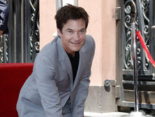 В Голливуде открыли звезду Бейтмана. Фоторепортаж