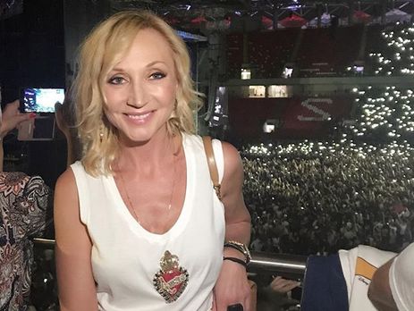  Орбакайте станцевала со своим сыном Денни на афтепати фестиваля 