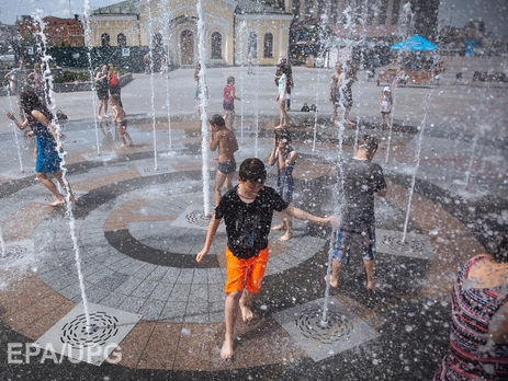 Мэрия Киева ограничила въезд в город большегрузных автомобилей из-за жары