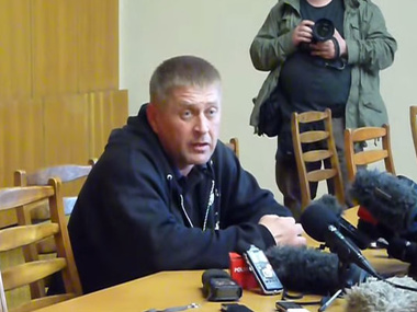 Лидер славянских сепаратистов хочет обменять наблюдателей ОБСЕ на своего заместителя