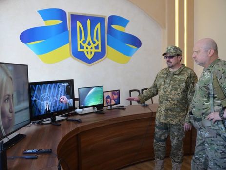 Турчинов проверил на Донбассе систему блокирования пророссийских телеканалов 