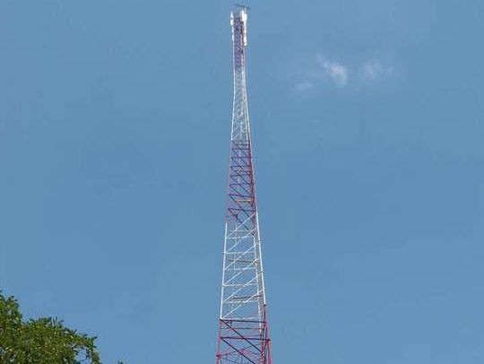 В Луганской области завершился монтаж башни для трансляции украинских каналов в зоне АТО