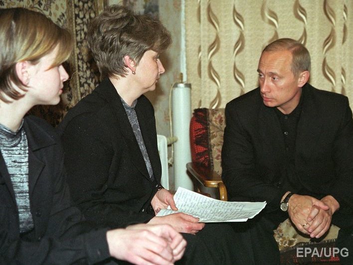 ﻿Євген Кисельов про підводне полювання Путіна: Як тут не згадати, із чого все починалося. Перші канікули ВВП у серпні 2000-го, загибель "Курська"