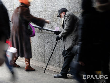 Пенсионеры в РФ сокращают потребление базовых продуктов питания или заменяют их дешевыми аналогами – исследование