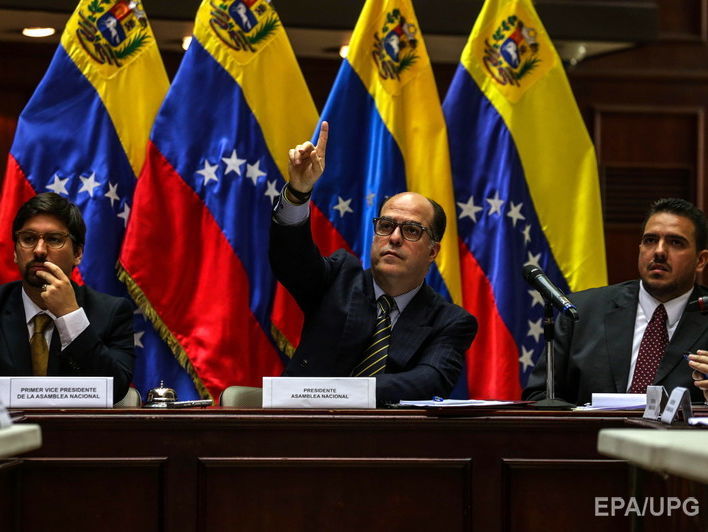 ﻿Парламент Венесуели оголосив нелегітимною конституційну асамблею країни