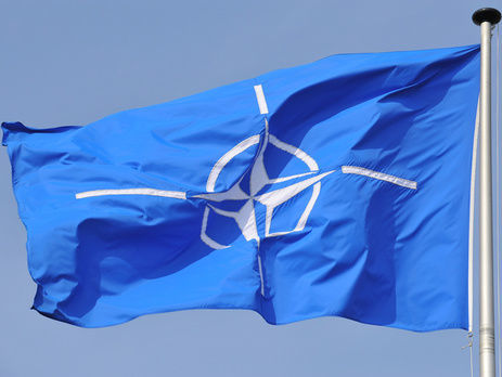 В НАТО осудили визит Путина в Абхазию