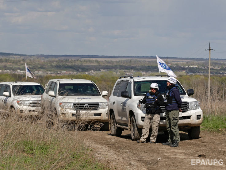 Украинская сторона Совместного центра по координации: Оккупанты ранили бойца АТО, проверявшего дорогу для наблюдателей ОБСЕ