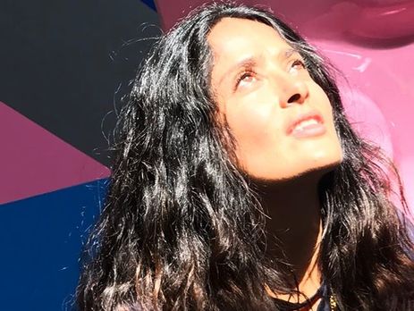 Хайек дома у Рейнольдса приготовила ужин