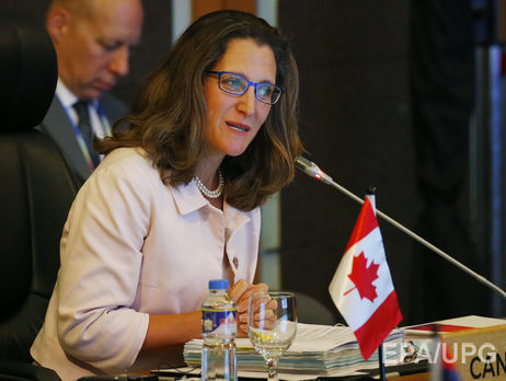 Фриланд заявила, что Канада поддерживает США в ситуации с КНДР, но нужно найти пути для деэскалации