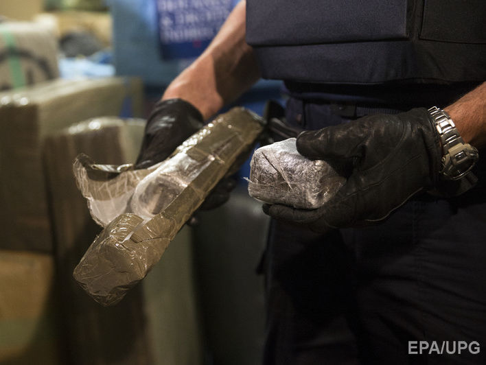 В Италии арестовали парня, зашедшего в супермаркет взвесить плитку гашиша