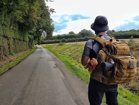 ﻿Ветеран АТО вирушив у піший похід Європою, щоб продемонструвати переваги безвізу