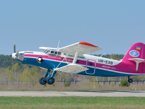 ﻿Український літак Ан-2-100 встановив новий світовий рекорд. Відео