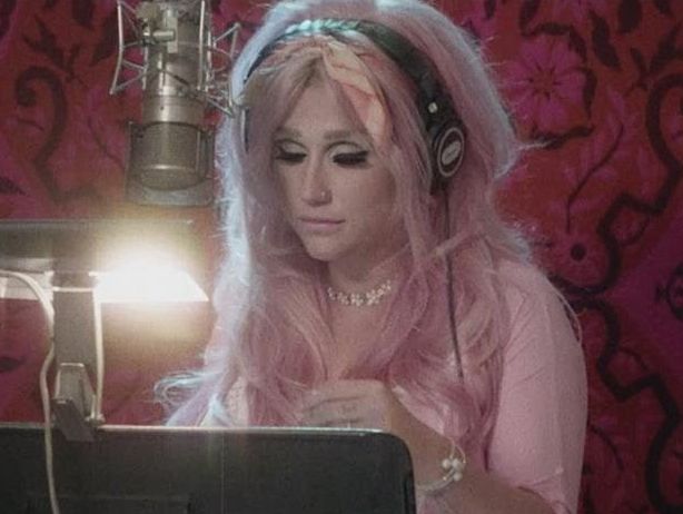 Rainbow. Певица Kesha выпустила клип. Видео 
