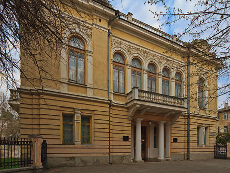 Переданные музею Симферополя картины Музейного фонда Украины в международный розыск не объявлялись – Интерпол