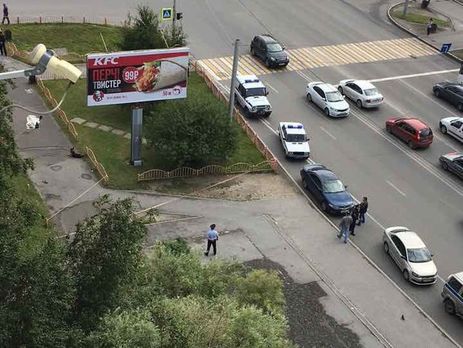 В российском Сургуте вооруженный ножом мужчина напал на прохожих. Фоторепортаж