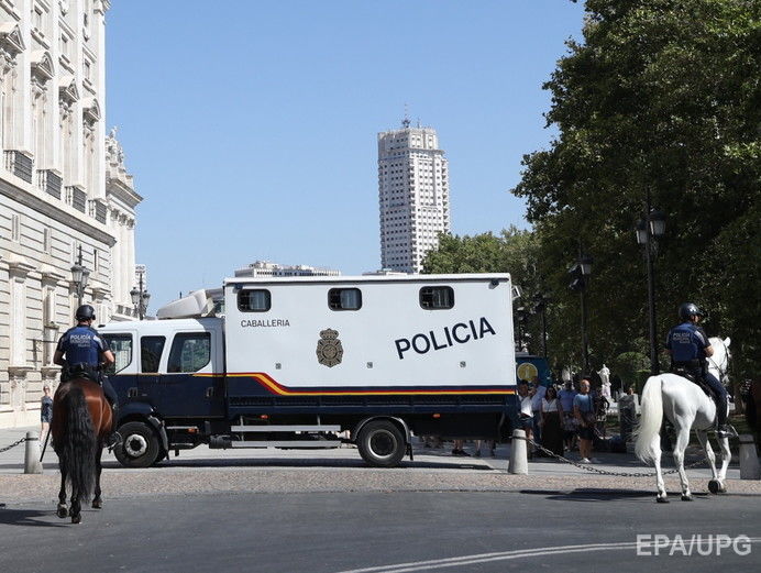Власти Каталонии опровергли информацию Мадрида, что связанная с терактом в Барселоне группировка обезврежена