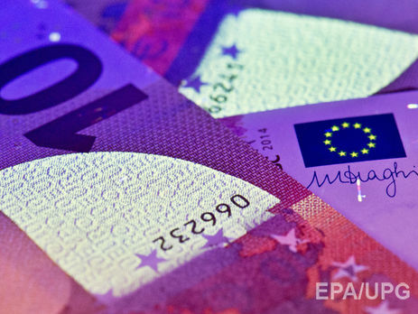 ﻿Гривня до євро подешевшала до 29,93 грн/€