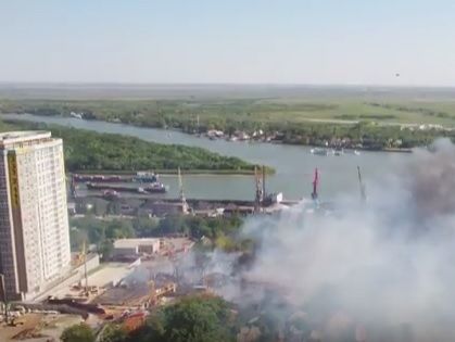 ﻿Мешканці постраждалих від пожежі будинків у Ростові-на-Дону заявили про можливий підпал