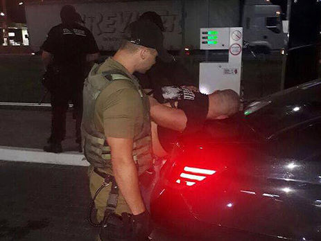 Суд арестовал трех подозреваемых в угоне Lexus замглавы Нацполиции Фацевича