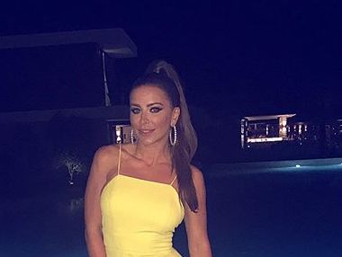 ﻿Ані Лорак показала фігуру в купальнику