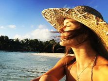 Амбросио отдыхает на Бора-Бора. Фоторепортаж