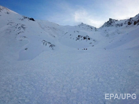 ﻿У Швейцарських Альпах після зсуву пропало вісім осіб