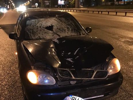 В Киеве на проспекте Победы женщина перебегала дорогу и погибла под колесами авто