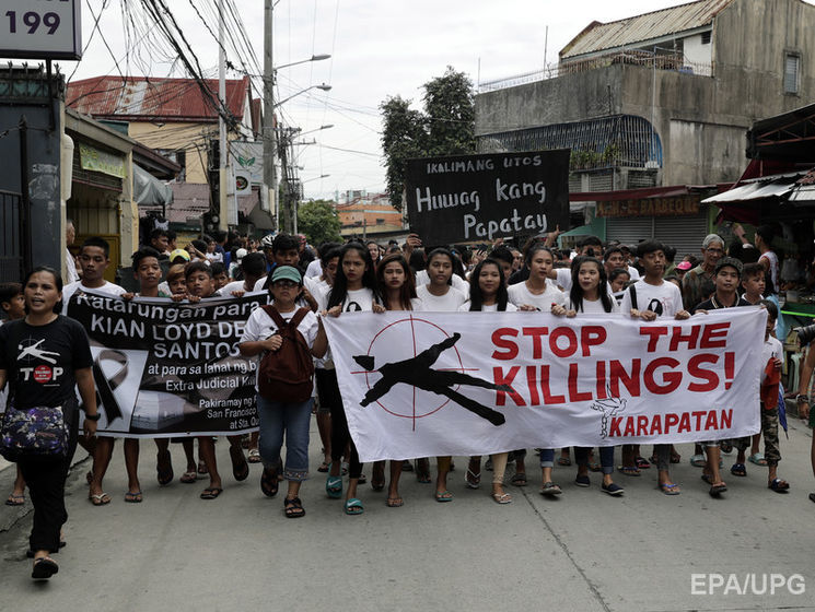 На Филиппинах более тысячи человек вышли на протест против антинаркотических рейдов