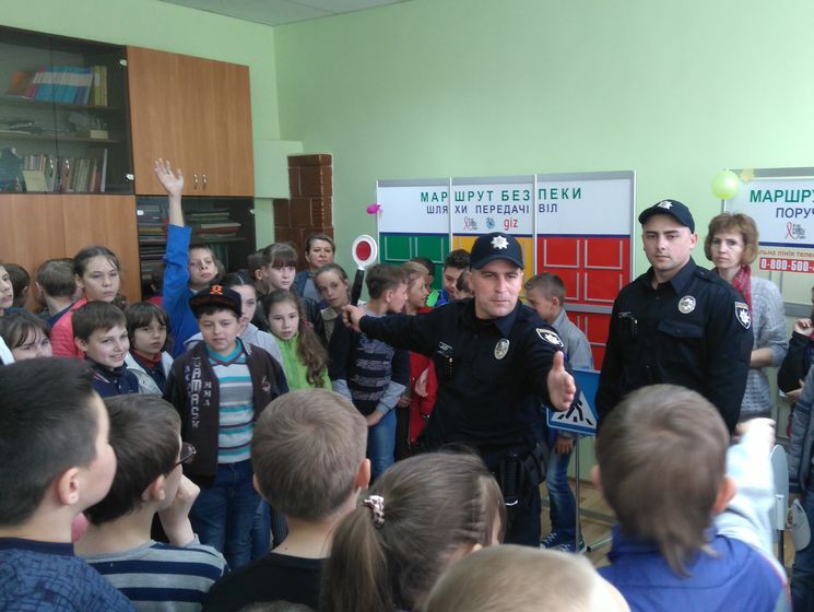 ﻿За порядком у День знань в Україні стежитиме майже 15 тис. поліцейських