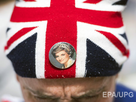 20 лет со дня гибели принцессы Дианы: британцы почтили память своей 