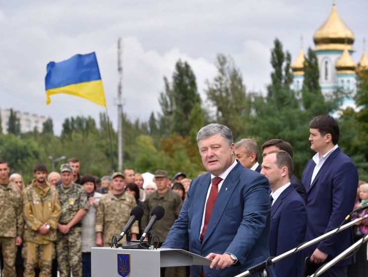 ﻿Порошенко заявив, що введення біометричного контролю для громадян Росії, які в'їжджають в Україну, цілком виправдане