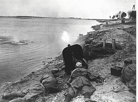 Киевлянка Хорошунова в дневнике 1943 года: Мы можем быть удовлетворены, что увидели: высшая раса, победители утратили свое 