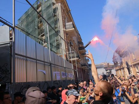 В Одессе активисты разгромили стройплощадку, пострадало три человека