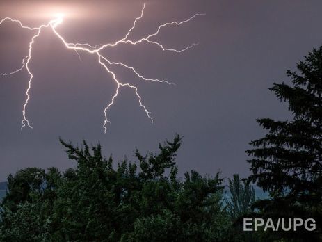 Синоптики предупредили о грозах, граде и порывах ветра в Украине 4 сентября