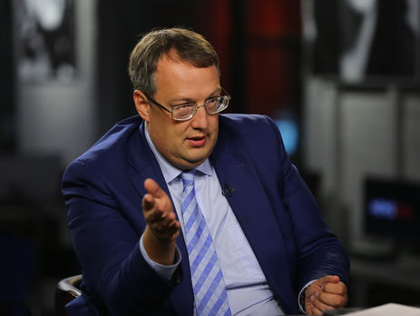 Антон Геращенко: Девять из 10 митингов, которые проходят в Киеве, – за деньги