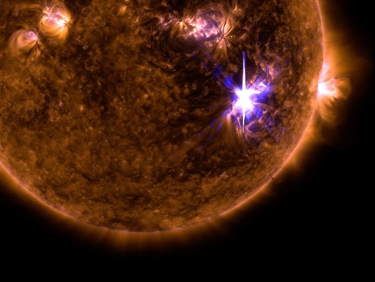На Солнце произошла крупнейшая за 11 лет вспышка