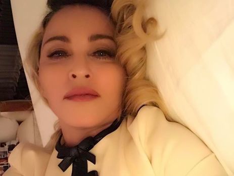 ﻿ Мадонна знялася для обкладинки People із чотирма прийомними дітьми 