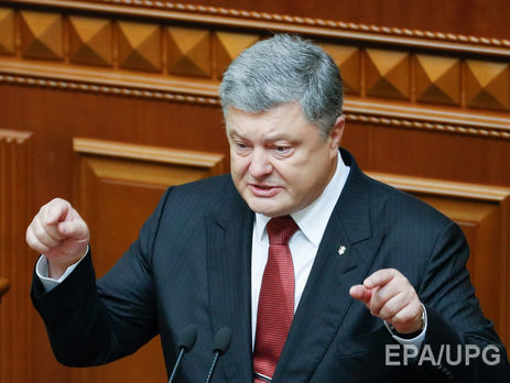 Порошенко заявил, что инициатива введения миротворцев на Донбасс не предполагает отмены санкций против РФ