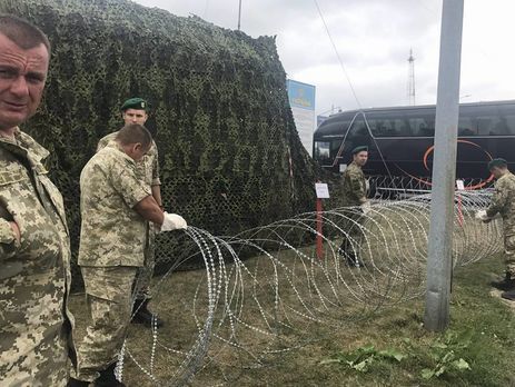 27 нардепов потребовали присутствия главы погранслужбы и миграционной службы в "Краковце" при возвращении Саакашвили