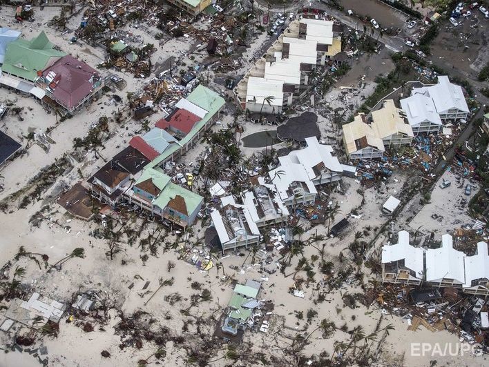 ﻿Жертвами урагану "Ірма", що вирує в Карибському морі, стало 10 осіб