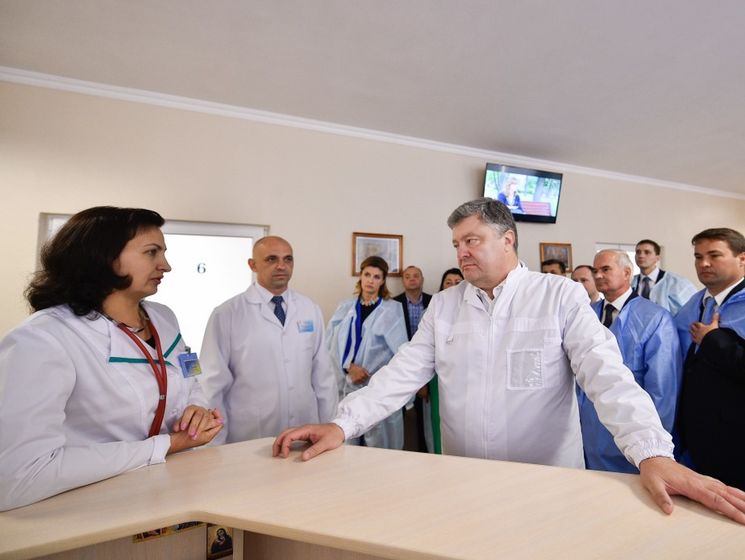 ﻿Порошенко заявив, що в селах упроваджуватимуть інтернет для можливості лікарів призначати лікування на відстані