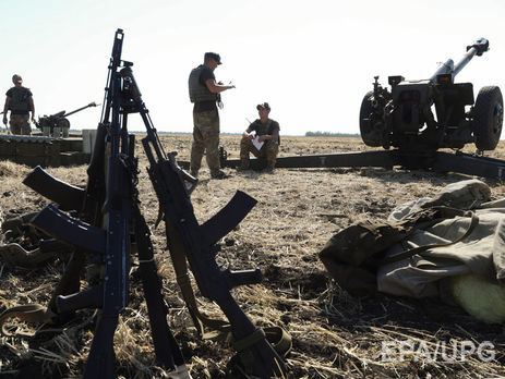 На Донбассе за прошлые сутки один украинский военный погиб, еще один ранен – штаб АТО